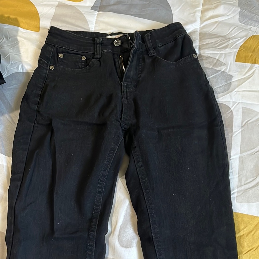 Black skinny jeans
